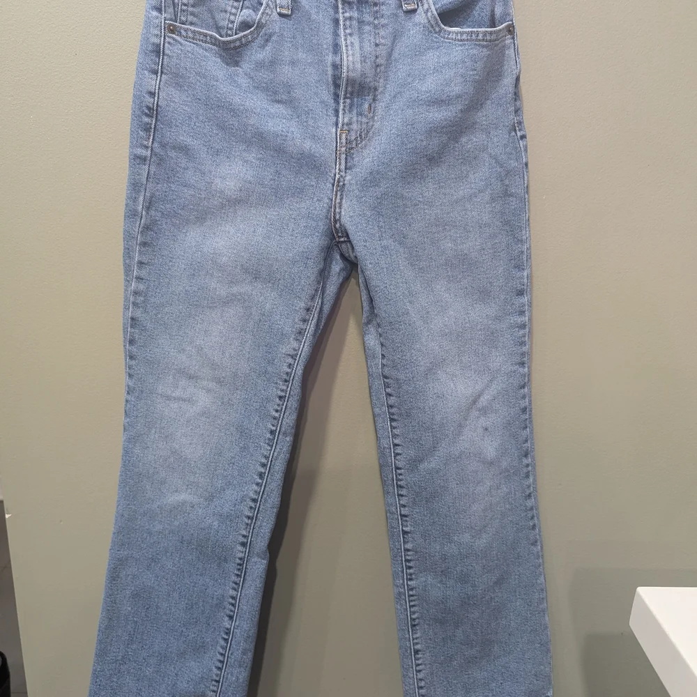 Levi's Men's Denim Blue Straight Jeans - Picture 1 of 5